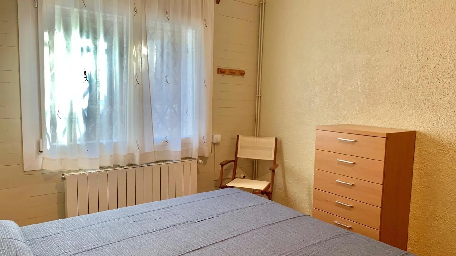 Casa vacanze Apartment With Terrace Montjoi